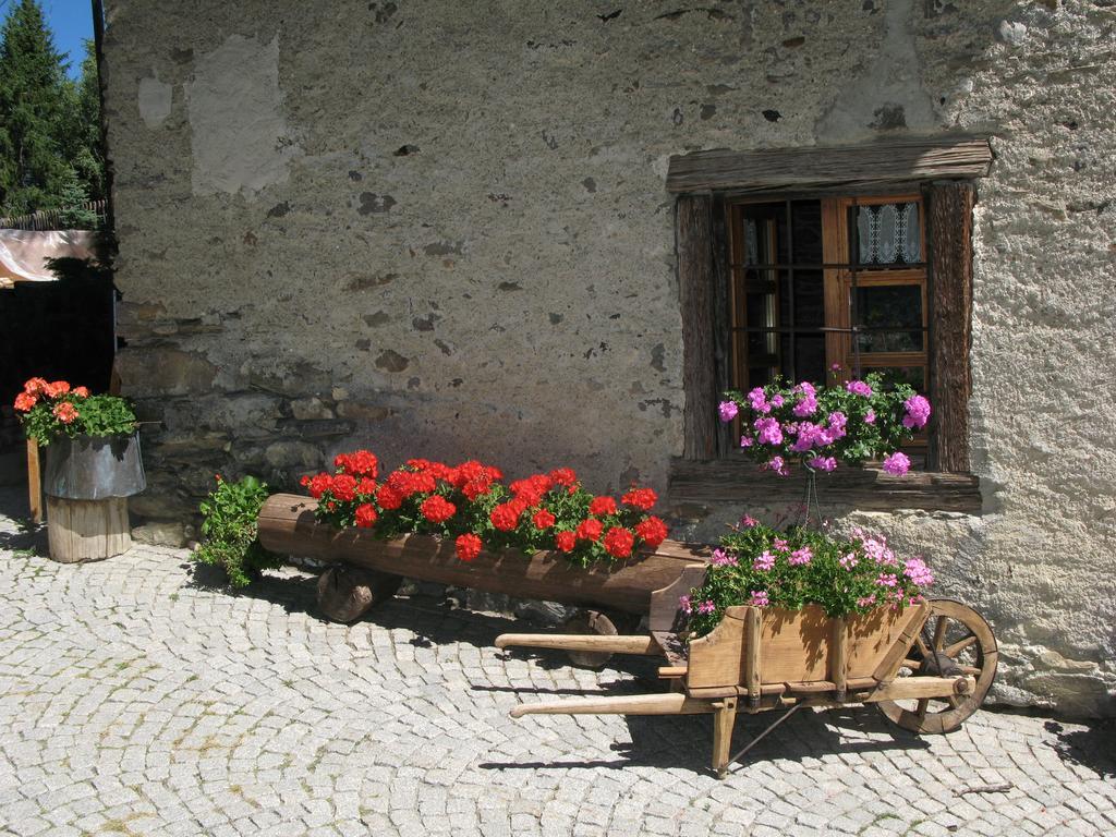 Agriturismo Barba Gust Cesana Torinese Exterior photo